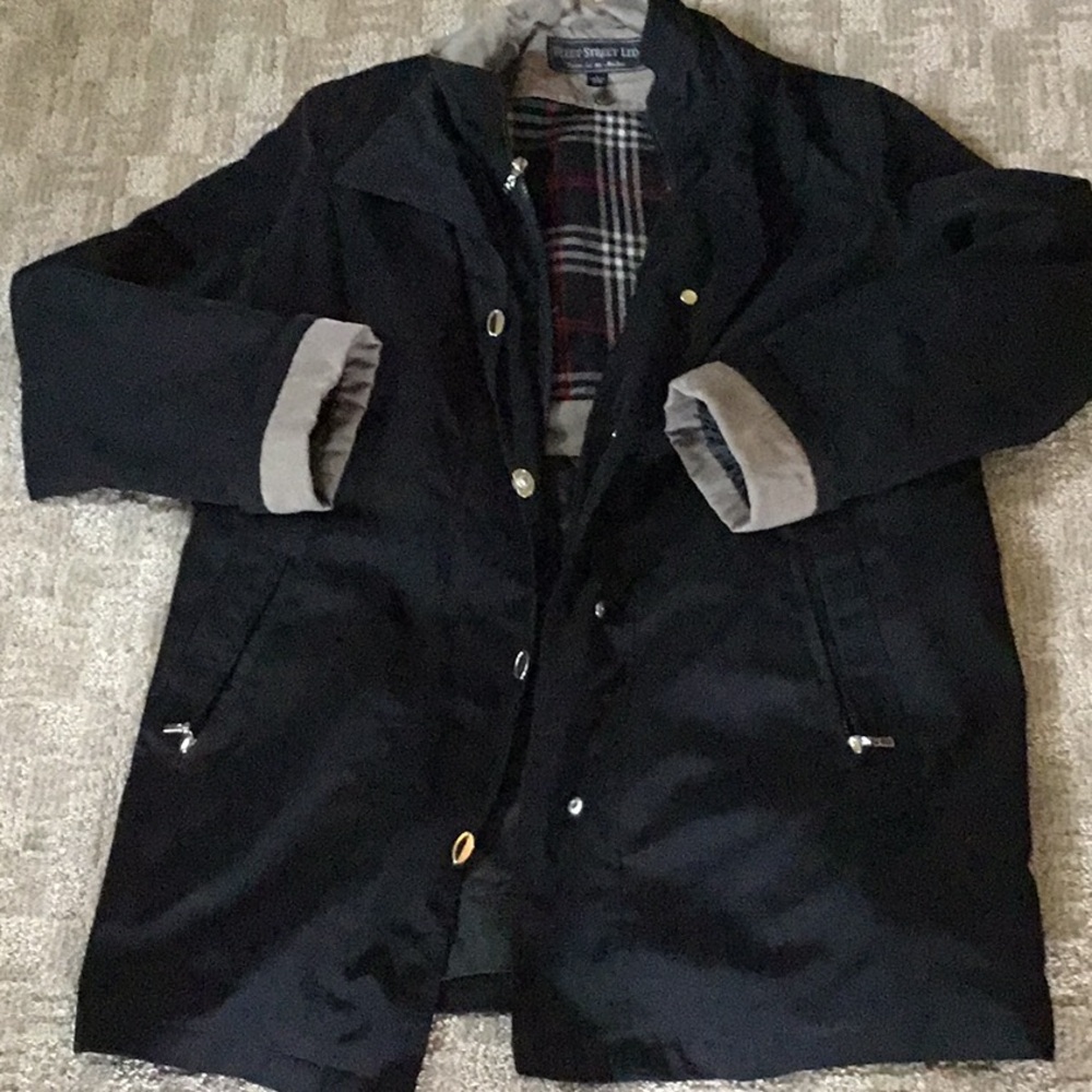 Fleet Street Ltd Blk/tan coat w removable lining-L